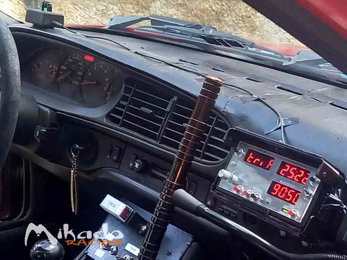 PORSCHE 944 PRETE A COURIR EN VHRS 4