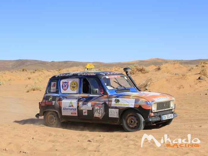 4 L de rallye-raid à louer 1