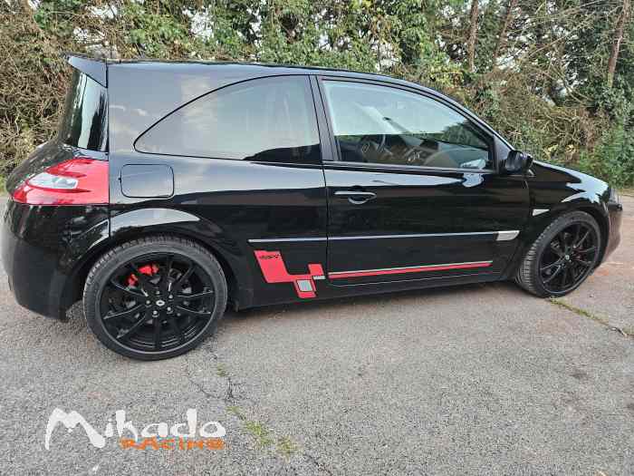 Megane r26r