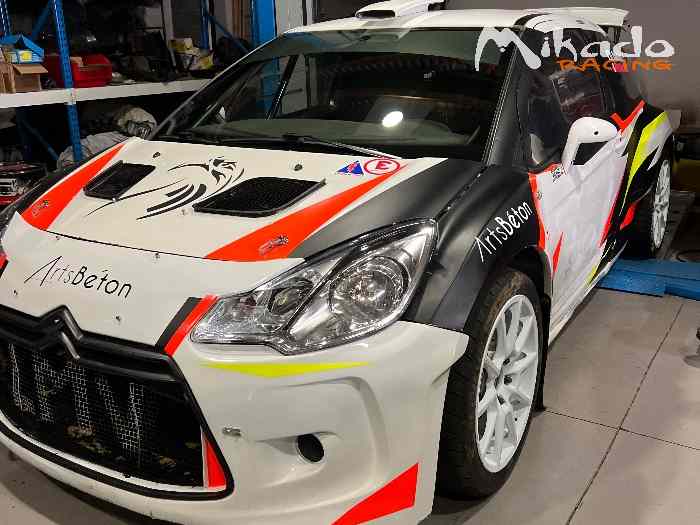 DS3 R5 evo3 accidentée