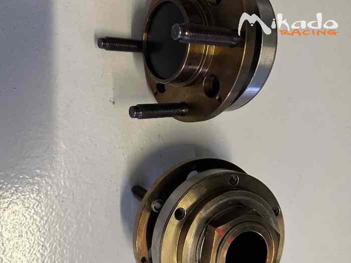 Moyeux arrière 306 Maxi 0