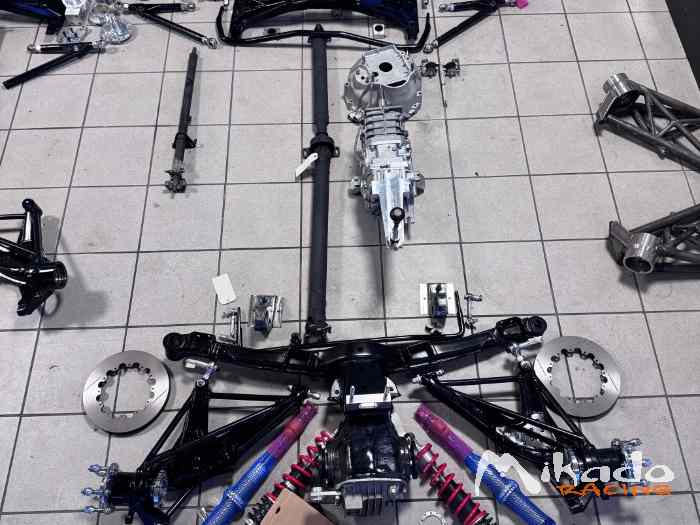 Pièces neuves M3 E330 GRA 0