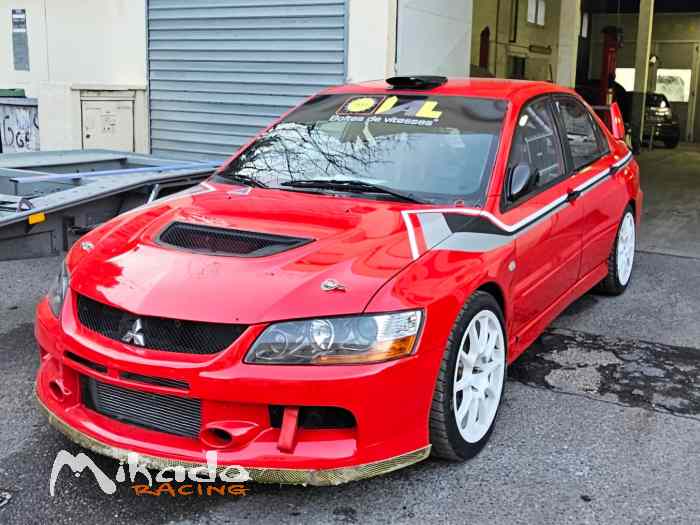 Mitsubishi lancer evo 9 R4
