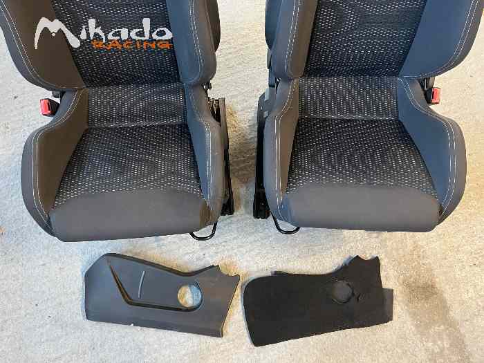 Sièges RECARO Clio 3 RS WSR F1 team 2