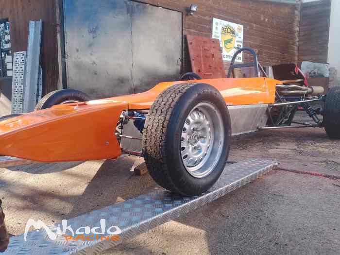 Crosslé 35F à carrosserie de 25F