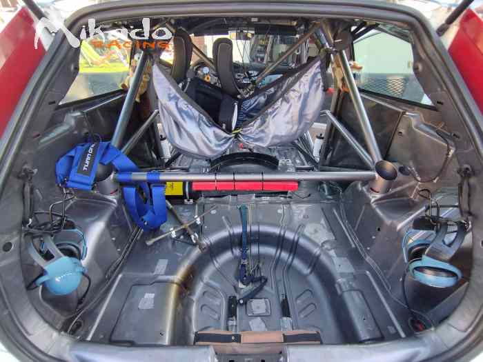 vraie focus kit car USINE + énorme lot de bord 2