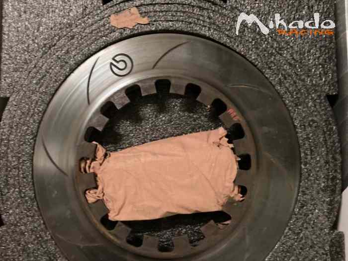 DISQUES FREINS AVANTS ET ARRIÈRES SKODA FABIA R5 TBE 1