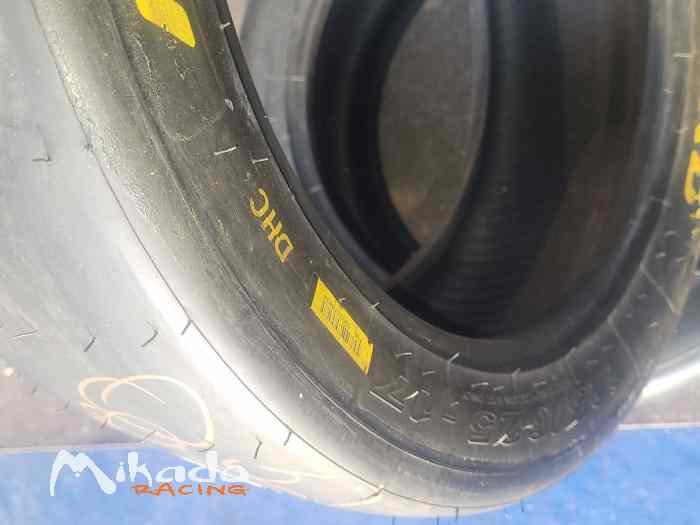 Pneus pirelli 1