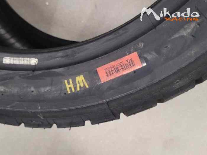 Pneus pluie Pirelli 265/645-18 WH – photo 5 sur 5