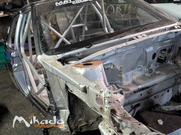 Caisse Saxo A6 accidenté 4