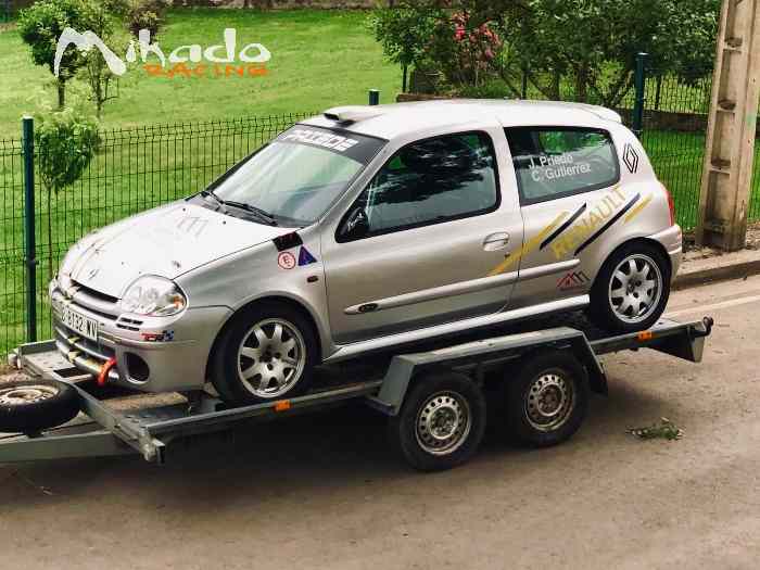 Renault clio sport ph1 252hp