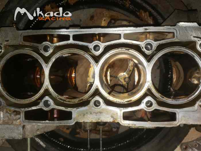 Bas moteur nu EW10J4S 206 RC