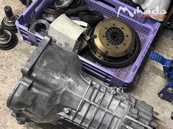 Boîte sport bmw e30 0