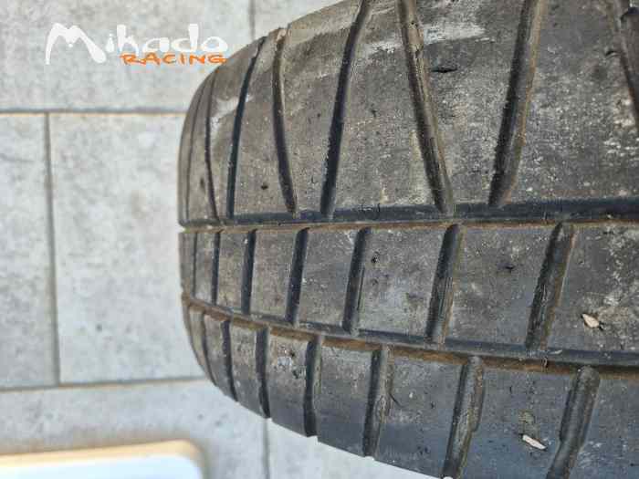 Pirelli 205/45-17 RKW7A retaillé pluie 1
