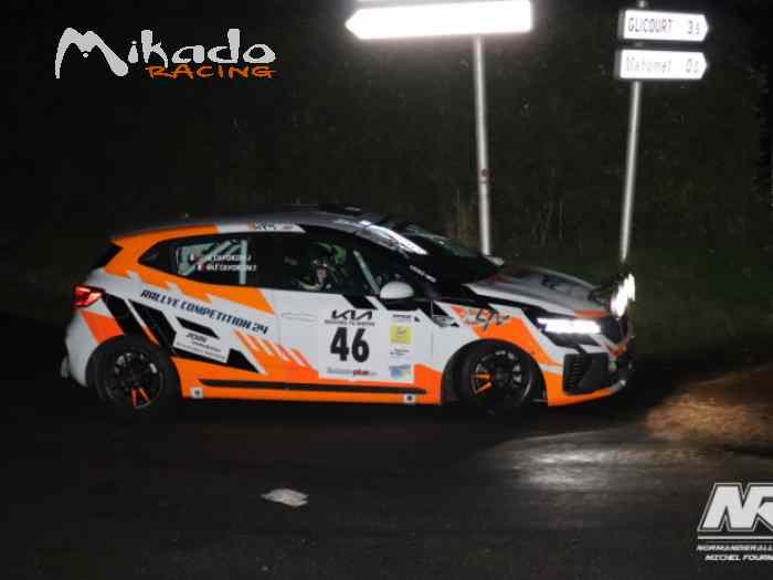 Rallye Compétition 24 – Location Clio RC5 1