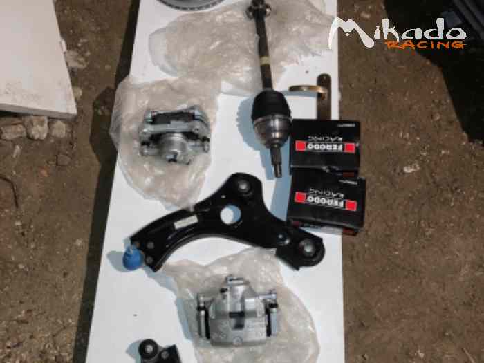 Gros lot de pièce clio rally5 0