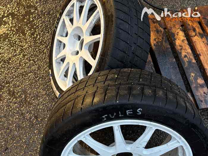 Pneus idéal RONDE DU JURA slick et maxi clous 2