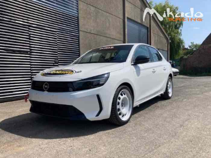 Location OPEL CORSA Racing FR6