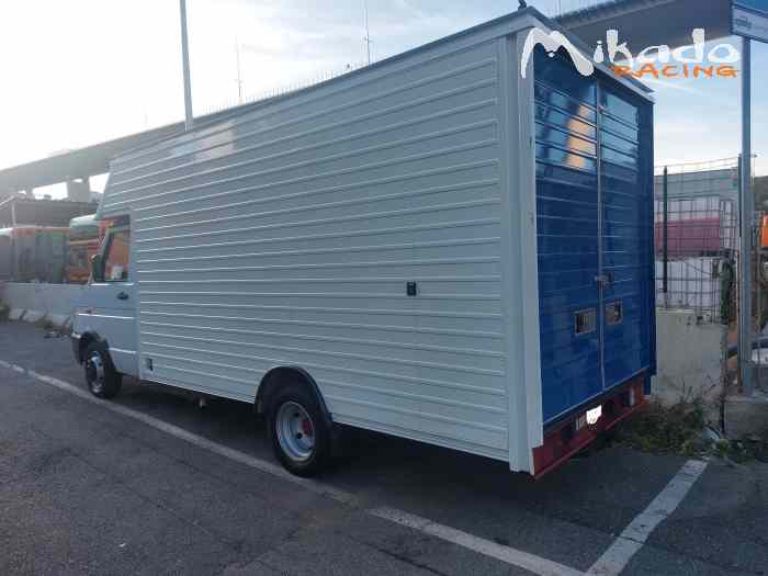 Iveco Daily 35C10, ancien véhicule officiel PEUGEOT TALBOT 2