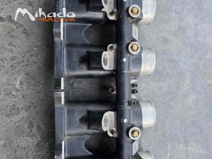 Vends admission 4 papillons F7R RENAULT SPORT 0