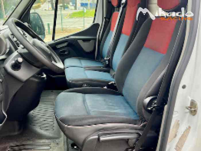 Renault Master III fourgon L2H2 F3500 2,3 dCi 16v 150cv 2