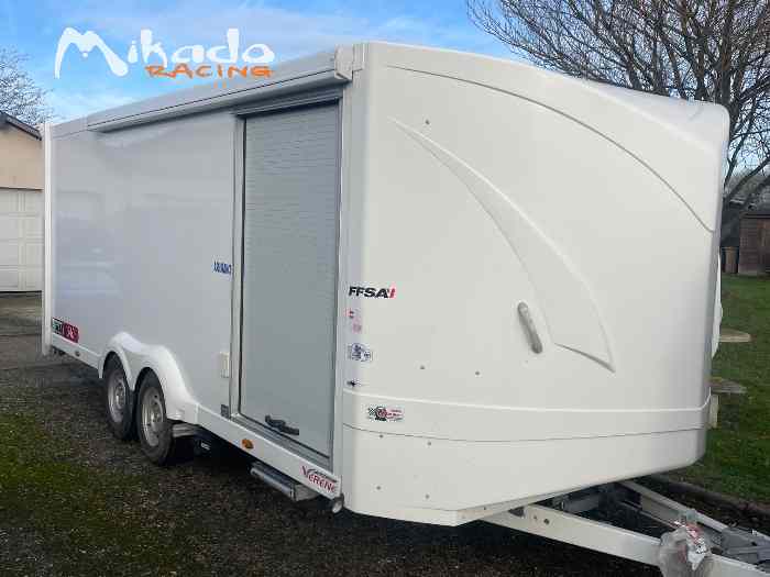 Remorque porte voiture fermée verene 0