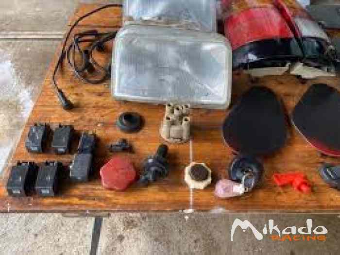 LOT DE PIÈCES RENAULT SUPER 5 1