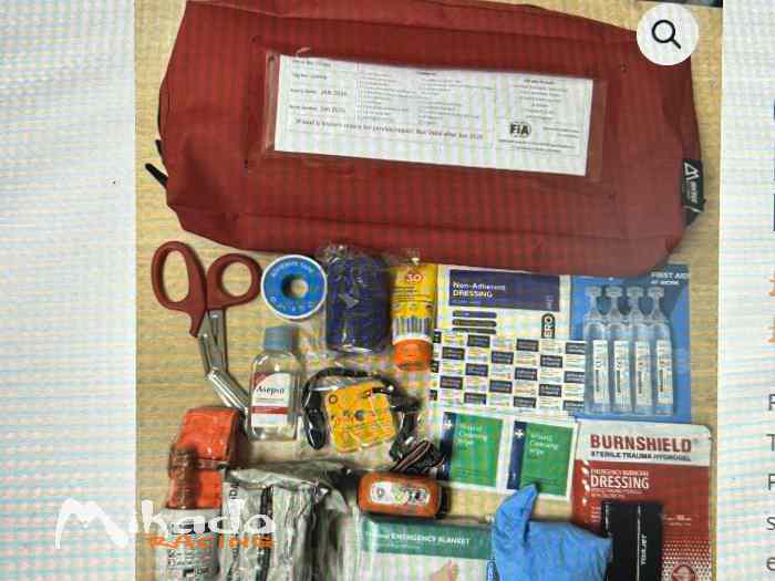 trousse kit medical secours FIA neuve homologuée nov2027 4