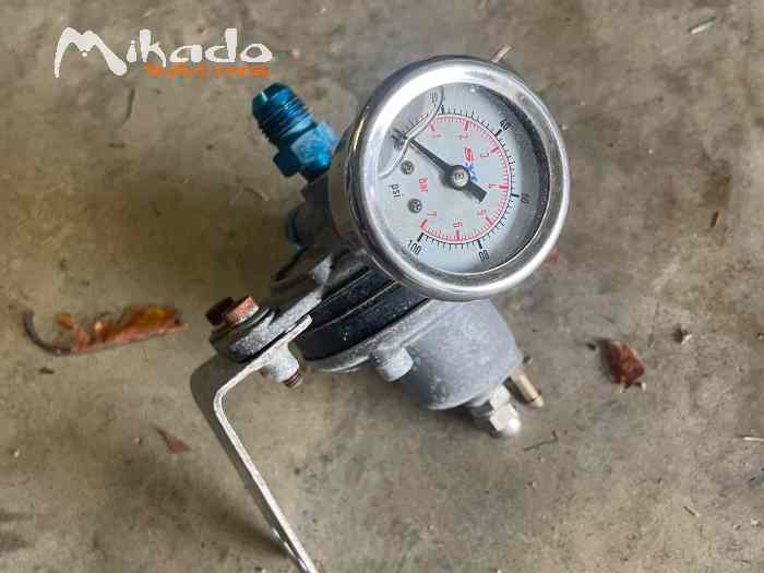 Régulateur pression essence réglable M...