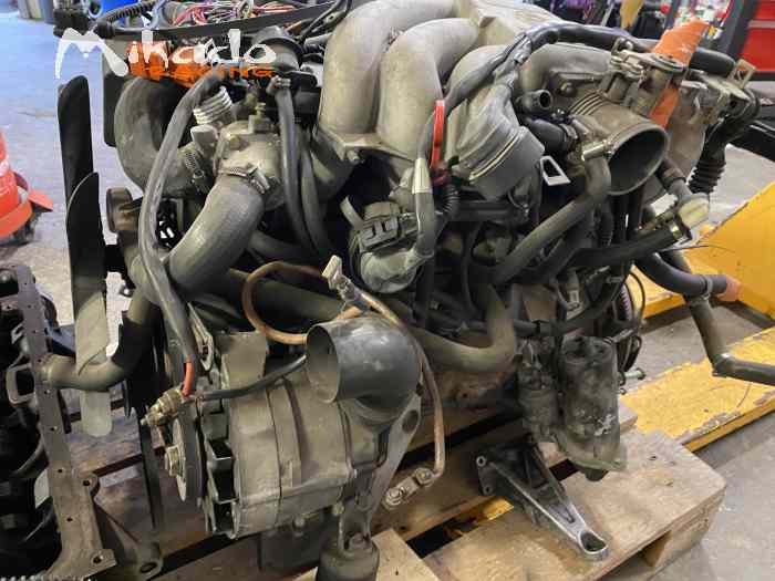 moteur complet BMW e30 M20B25 4