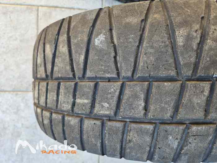 Pirelli 205/45-17 RKW7A retaillé pluie 2