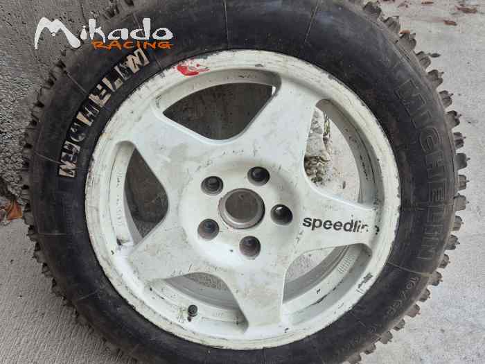 Jantes étroite Subaru Mitsubishi montées clous 0