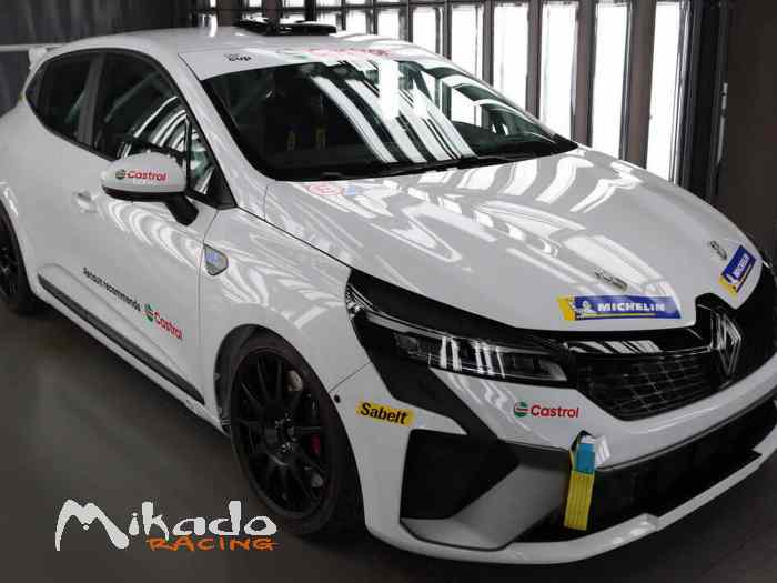 new clio rally 5 for rent