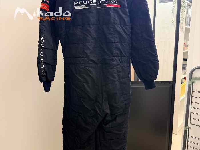 Combinaison Peugeot Sport Sparco FIA 1