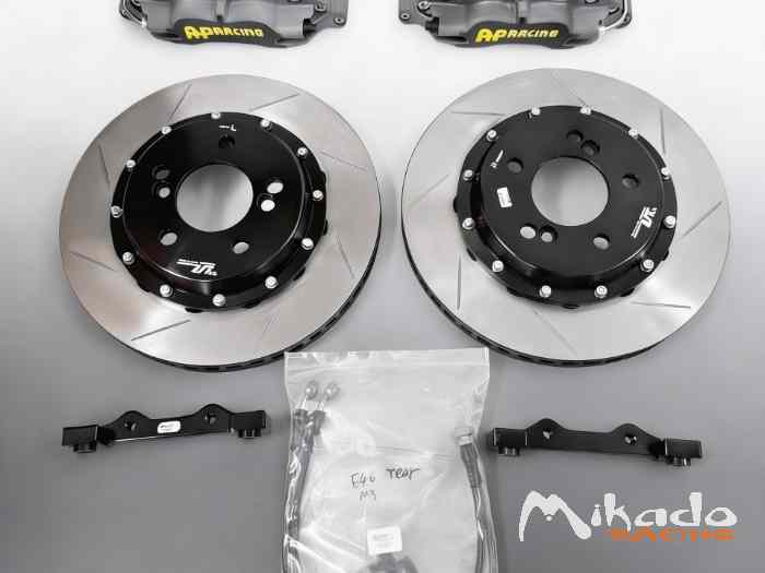 BMW M3 E46 Kit Freinage 4 ou 6 pistons AP RACING Avant et ou Arrière. 1