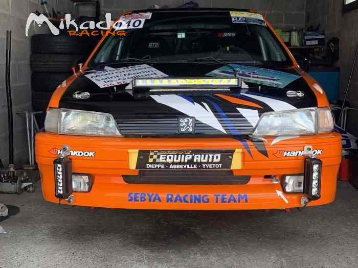 Rampe de phare et chercheur