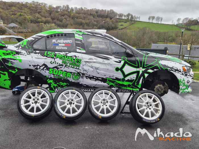 9 Jantes Braid Mitsubishi Lancer Evo X...