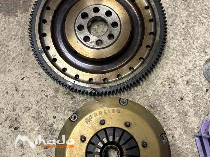 Volant moteur et embrayage bi disques bmw S14
