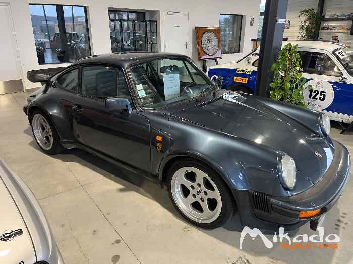 Porsche 930 turbo