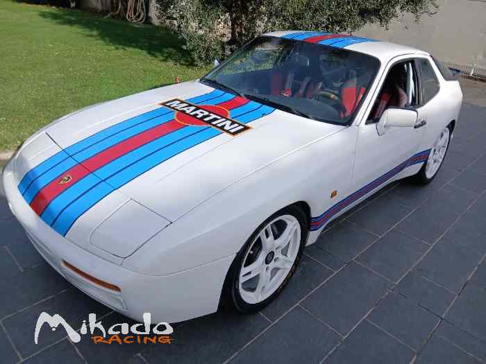 Porsche 944 Turbo 250