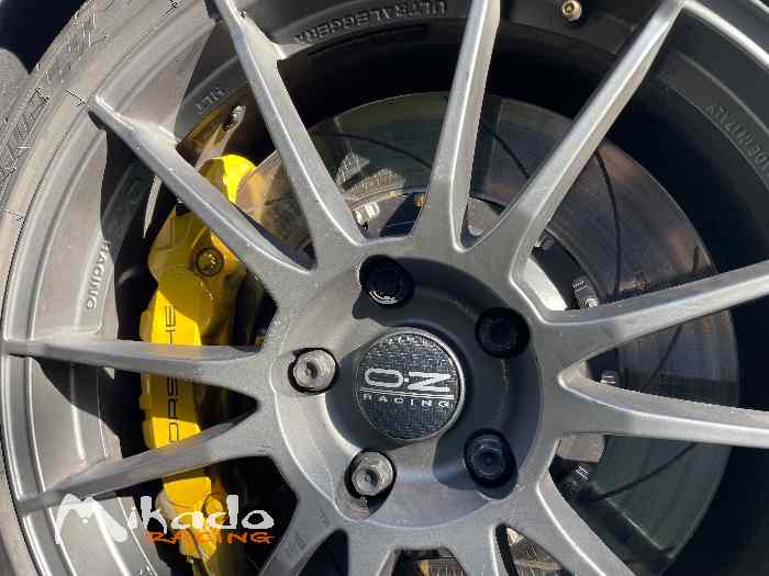 Jantes cayman Gt4 OZ racing ultra léger à 20 pouces 0