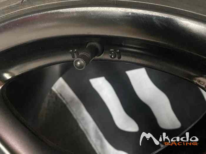 JEU DE JANTES PORSCHE CARRERA 997 2