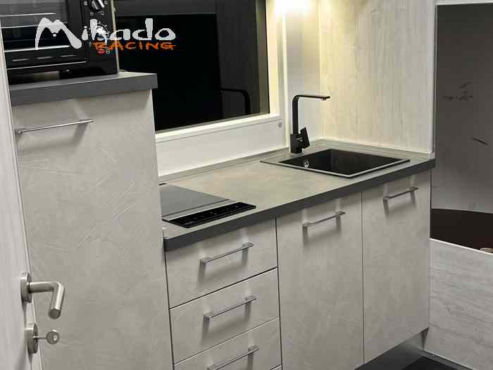 Semirimorchio Racing ASTACAR Z1 2021 4 Voitures plus Living 2