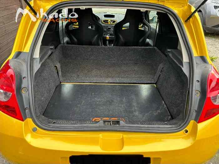 Clio 3 rs F1 team préparée circuit 3