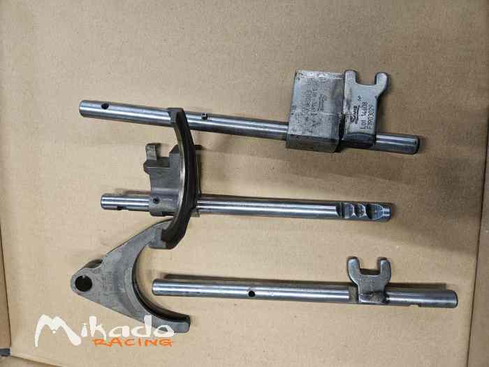 Lot pieces boite 5 crabot sadev st66 gr n