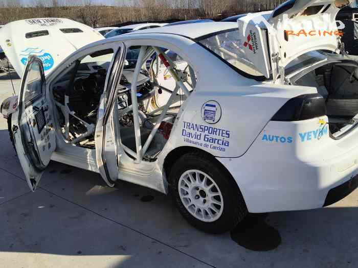 Mitsubishi lancer ralliart tierra 1