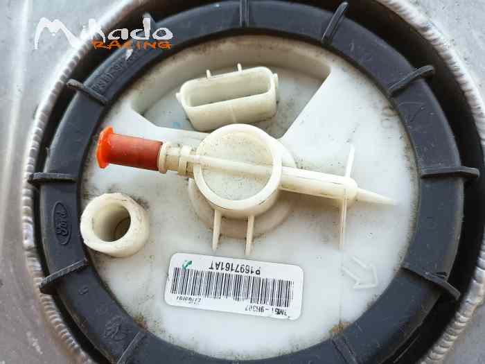 Réservoir aluminium 40l avec pompe à essence 2