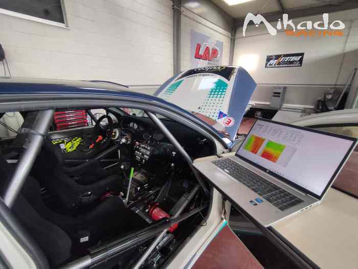 vraie focus kit car USINE + énorme lot de bord 4