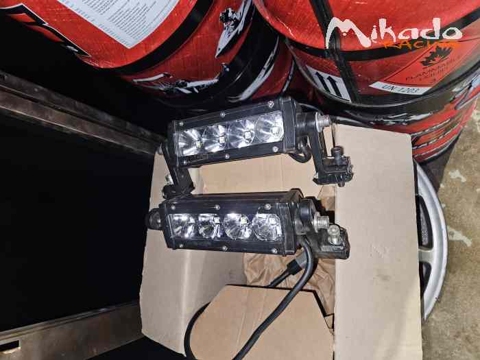 rampe de phare et phare de virage 0