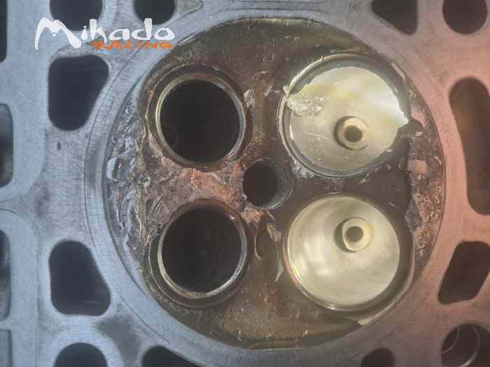 Culasse tu5jp4 218cv 1